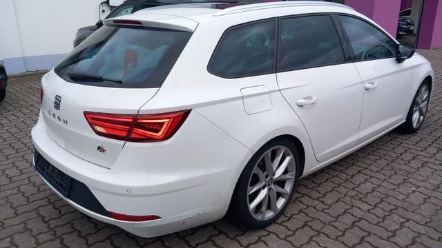 Seat Leon Sportstourer FR ST 1.4 TSI 150 Pano LED Nav PDC LM18Z 