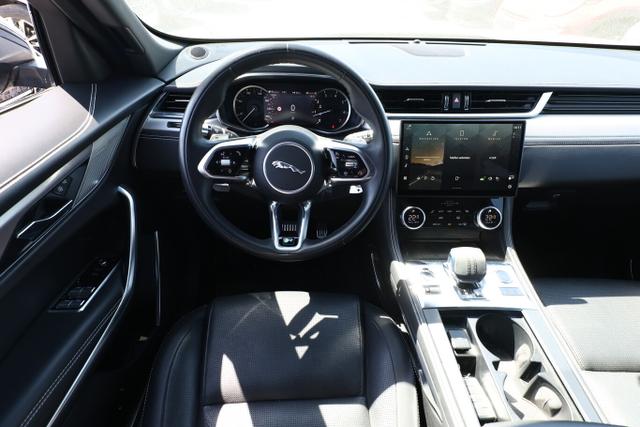 Jaguar F-Pace R-DYNAMIC S P250 AWD LED Nav KeyL Temp 