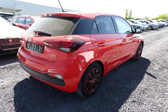 Hyundai i20 YES! 1.2 84 PDC Kam Temp SHZ CarPlay LaneAs 