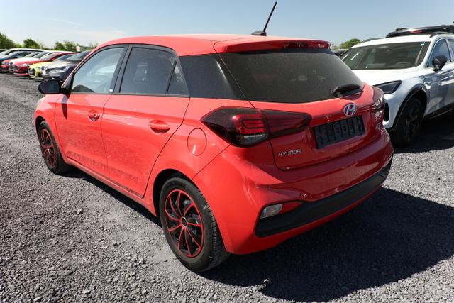 Hyundai i20 YES! 1.2 84 PDC Kam Temp SHZ CarPlay LaneAs 