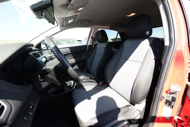Hyundai i20 YES! 1.2 84 PDC Kam Temp SHZ CarPlay LaneAs 