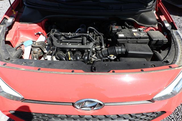 Hyundai i20 YES! 1.2 84 PDC Kam Temp SHZ CarPlay LaneAs 