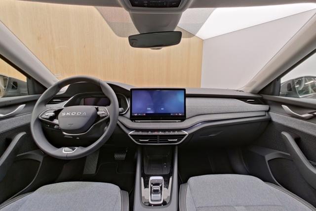 Skoda Octavia Combi DSG Selec Nav ACC vEHK Kessy Kam 