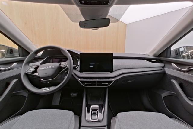 Skoda Octavia Combi Selection DSG Selec Matrix HUD ParkLenk Nav 