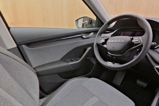 Skoda Octavia Combi Selection DSG Selec Matrix HUD ParkLenk Nav 