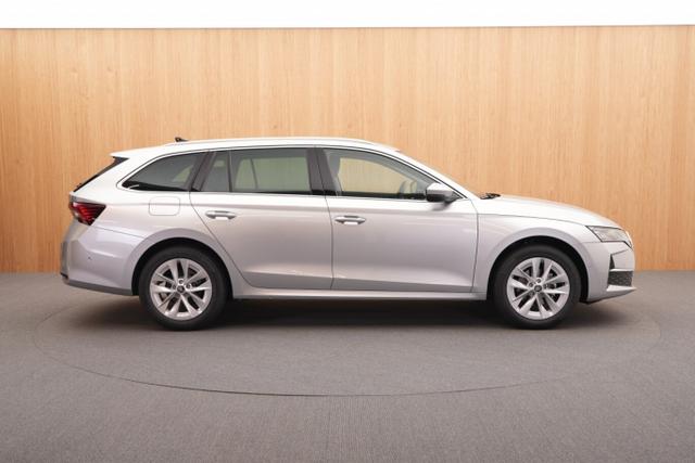 Skoda Octavia Combi Selection DSG Selec Matrix HUD ParkLenk Nav 