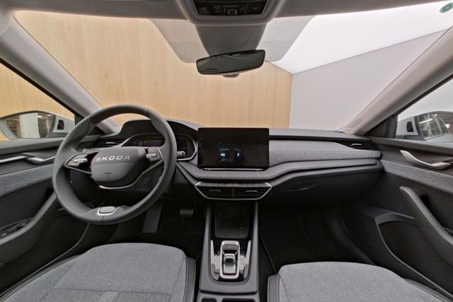 Skoda Octavia Combi Selection DSG Selec Matrix HUD ParkLenk Nav 