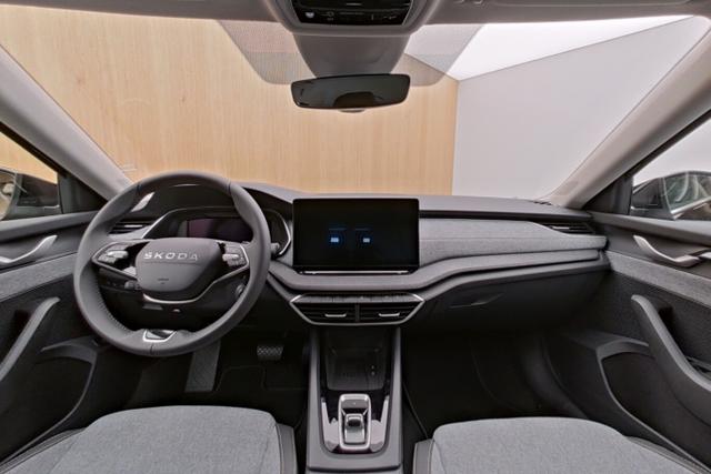 Skoda Octavia Combi Selection DSG Selec Matrix HUD ParkLenk Nav 