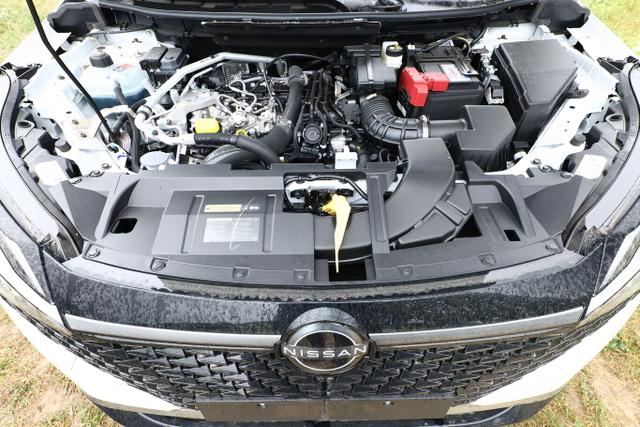 Nissan Qashqai Tekna+ AWD Pano Bose LM20 Massage HUD 