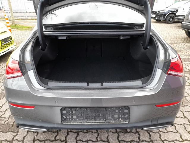 Mercedes-Benz AMG Line CLA 200 DCT LED NightP Nav Kam SHZ 18Z 