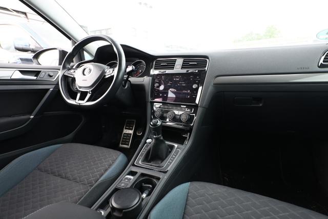 Volkswagen Golf IQ.DRIVE VII 1.5 TSI 130 Nav ACC KeyL 16Z 