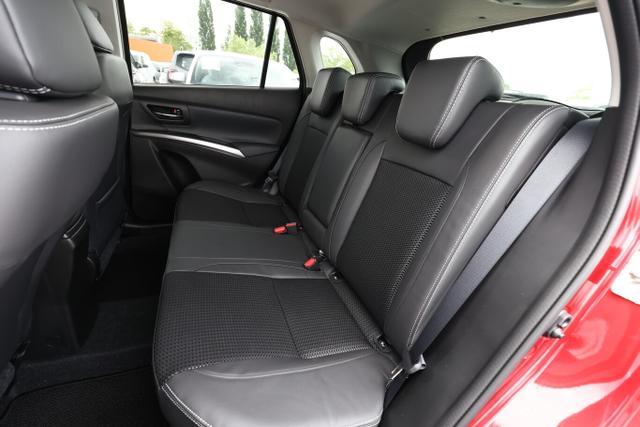 Suzuki S-Cross Comfort+ 1.4 MHEV Aut. Pano 360&deg; Leder 