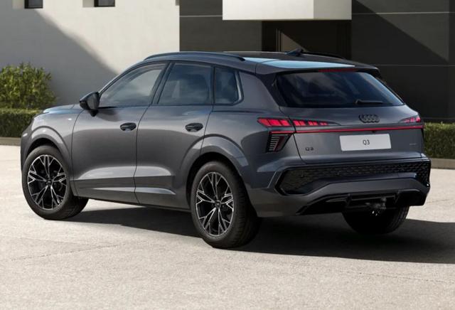 Audi Q3 S line neuesMod 2xS Tech+ Matrix Leder 19Z AHK 