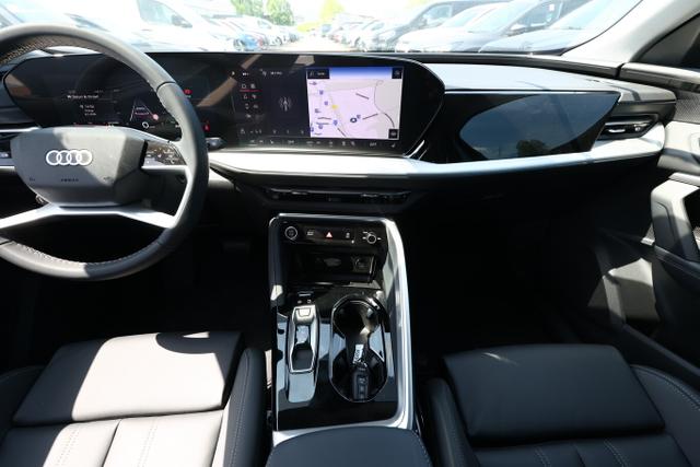 Audi Q5 S line TDI 204 Tech Pano PrivG VirCo+ eHK 19Z 