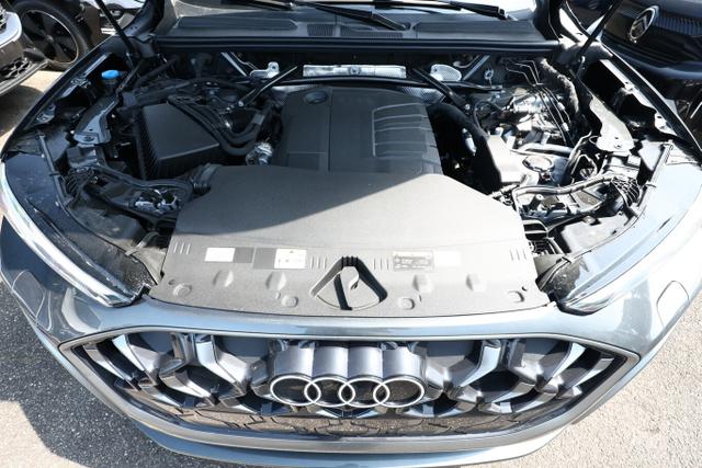Audi Q5 S line TDI 204 Tech Pano PrivG VirCo+ eHK 19Z 