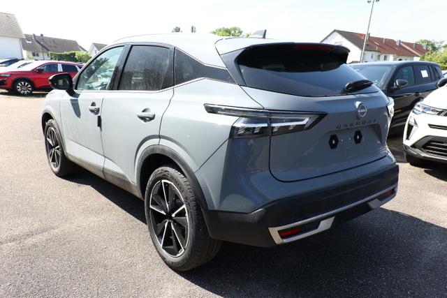 Nissan Qashqai Tekna AT Pano HUD eHk SHZ ACC 19"LM Nav 