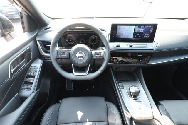 Nissan Qashqai Tekna AT Pano HUD eHk SHZ ACC 19"LM Nav 