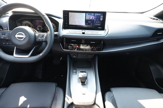 Nissan Qashqai Tekna AT Pano HUD eHk SHZ ACC 19"LM Nav 