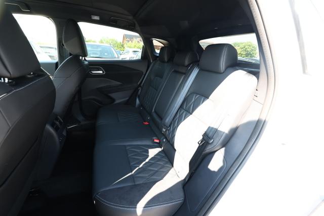 Nissan Qashqai Tekna+ AT Pano Bose LM20 Massage HUD EHK 