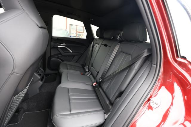 Audi Q5 S line TDI 204 2xS Tech+ Pano 20Z BlackP PrivG 