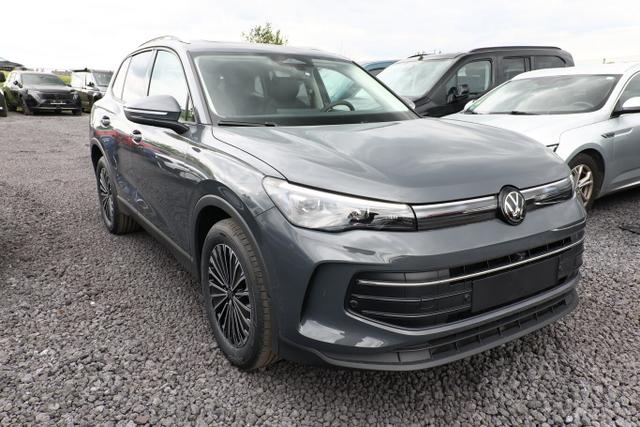 Volkswagen Tiguan - DSG LED+ Pano IQ.DRIVE 5JGar. LM18Z SHZ