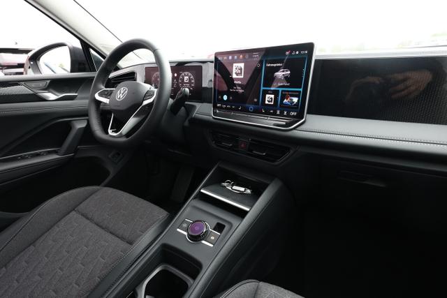 Tiguan DSG LED+ Pano IQ.DRIVE 5JGar. LM18Z SHZ 
