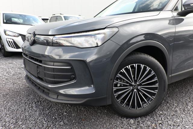 Volkswagen Tiguan DSG LED+ Pano Nav 5JGar IQ.DRIVE LM18Z 