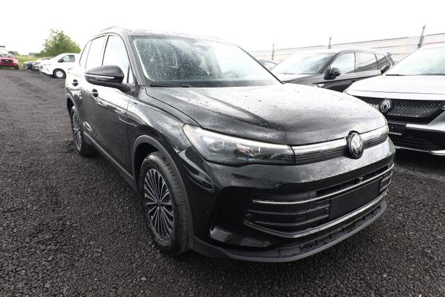 Volkswagen Tiguan - DSG LED+ Pano IQ.DRIVE 5JGar. LM18Z SHZ