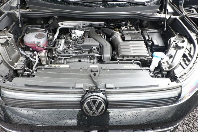 Volkswagen Tiguan DSG LED+ Pano IQ.DRIVE 5JGar. LM18Z SHZ 