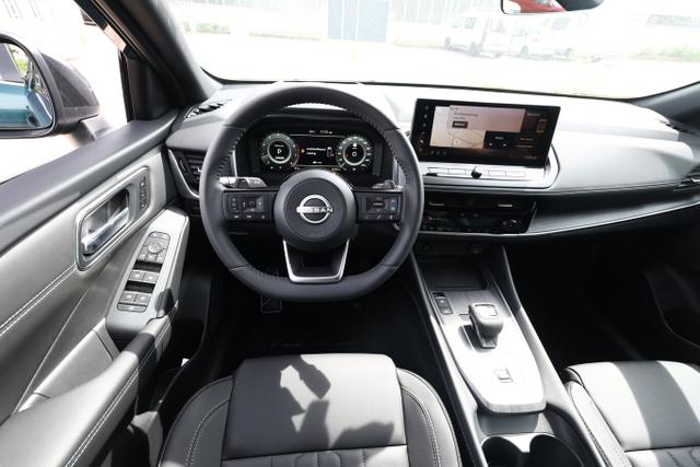 Nissan Qashqai Tekna AT Pano HUD eHk SHZ ACC 19"LM Nav 