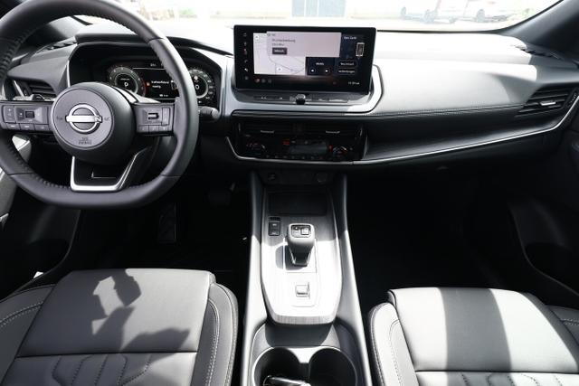 Nissan Qashqai Tekna AT Pano HUD eHk SHZ ACC 19"LM Nav 