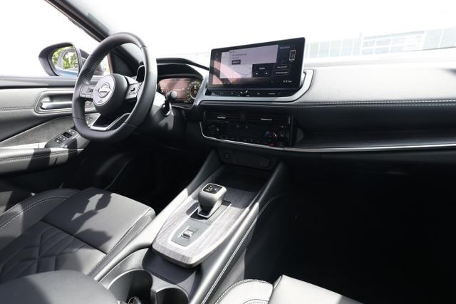 Nissan Qashqai Tekna AT Pano HUD eHk SHZ ACC 19"LM Nav 