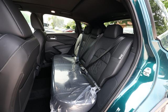 Nissan Qashqai Tekna AT Pano HUD eHk SHZ ACC 19"LM Nav 