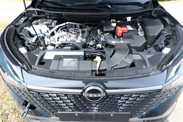 Nissan Qashqai Tekna AT Pano HUD eHk SHZ ACC 19"LM Nav 