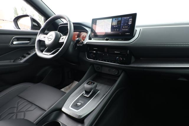 Qashqai Tekna AT Pano HUD eHk SHZ ACC 19"LM Nav 