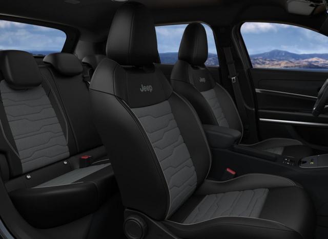 Avenger Upland MHEV 4xe Nav Keyl eHK SHZ ACC Kam 