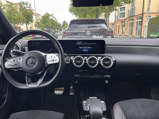  AMG Line CLA 200 DCT LED Nav ParkP Night UrbanG 