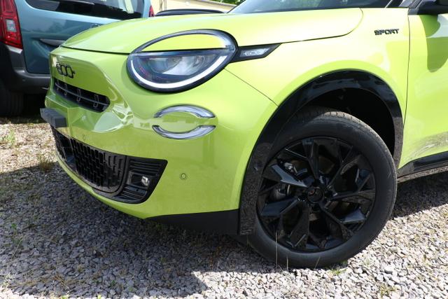 Fiat 600 Sport Hybrid Nav SHZ ACC Kam Keyl PDC PrivG 