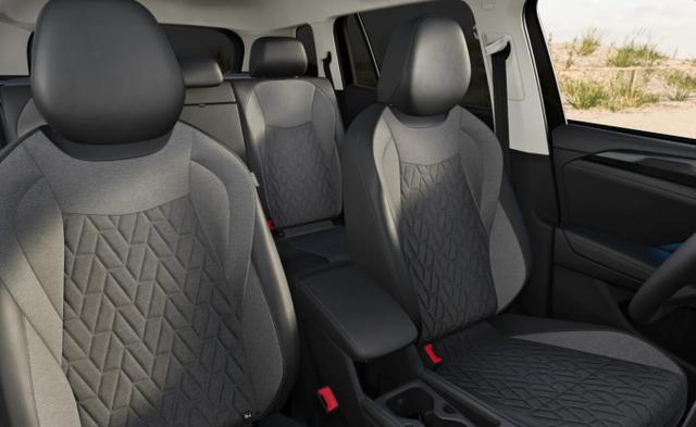 Volkswagen Tayron LIFE LED+ 5JGar IQ.DRIVE SHZ eHK ParkAs+ KeyL 
