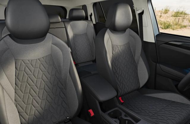 Volkswagen Tayron LIFE LED+ AHK Nav 5JGar IQ.DRIVE SHZ ParkAs+ 