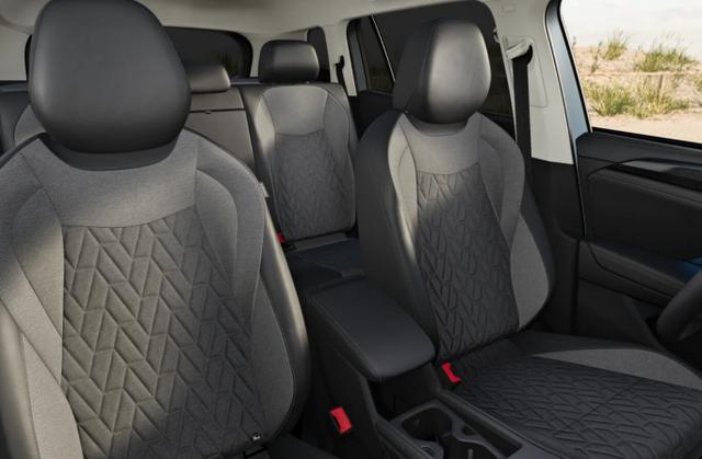 Volkswagen Tayron LIFE LED+ AHK 5JGar IQ.DRIVE SHZ eHK ParkAs+ 
