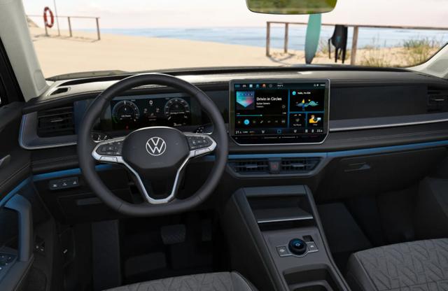 Volkswagen Tayron LIFE PHEV Pano LED+5JGar IqDrive SHZ eHK PrivG 