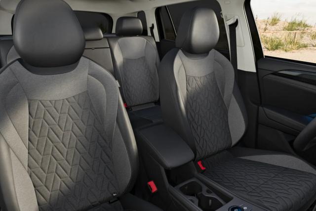 Volkswagen Tayron LIFE PHEV Pano LED+5JGar IqDrive SHZ eHK PrivG 