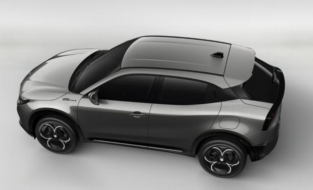 Alfa Romeo Junior Ibrida Sport Speciale TechP Matrix 18"LM 