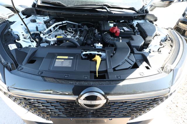 Qashqai Tekna AT Pano HUD eHk SHZ ACC 19"LM Nav 