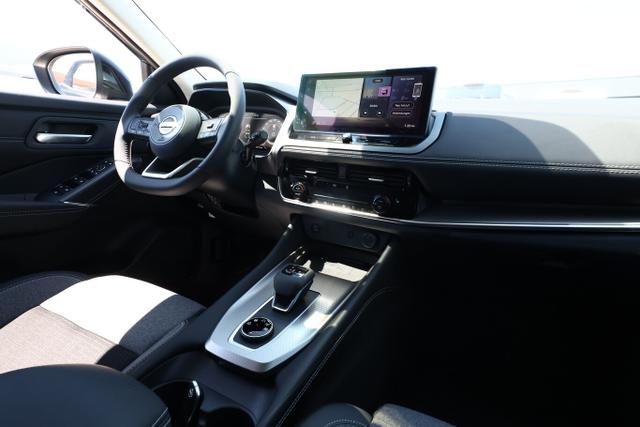 Qashqai N-CONNECTA AT AWD Pano SHZ ACC Nav LED 