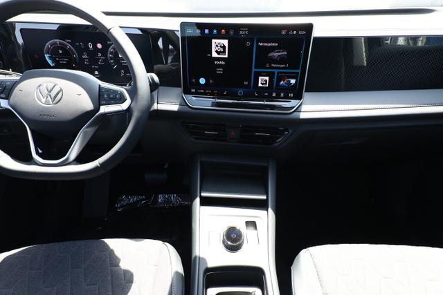 Volkswagen Tiguan DSG LED+ IQ.DRIVE 5JGar SHZ Keyl 17Z ACC 