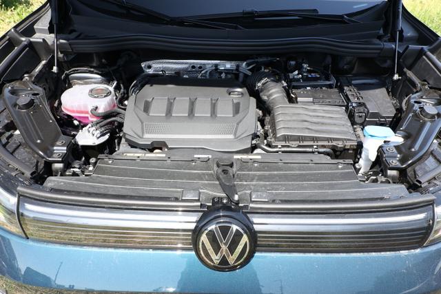 Volkswagen Tiguan DSG LED+ IQ.DRIVE 5JGar SHZ Keyl 17Z ACC 