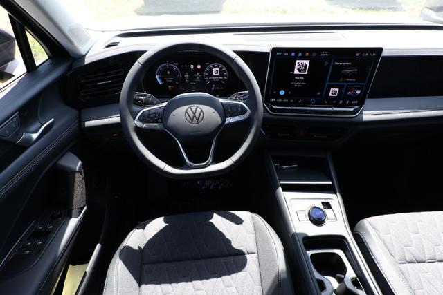 Volkswagen Tiguan DSG LED+ IQ.DRIVE 5JGar SHZ Keyl 17Z ACC 