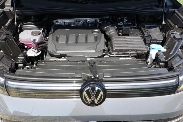 Volkswagen Tiguan DSG LED+ IQ.DRIVE 5JGar SHZ Keyl 17Z ACC 